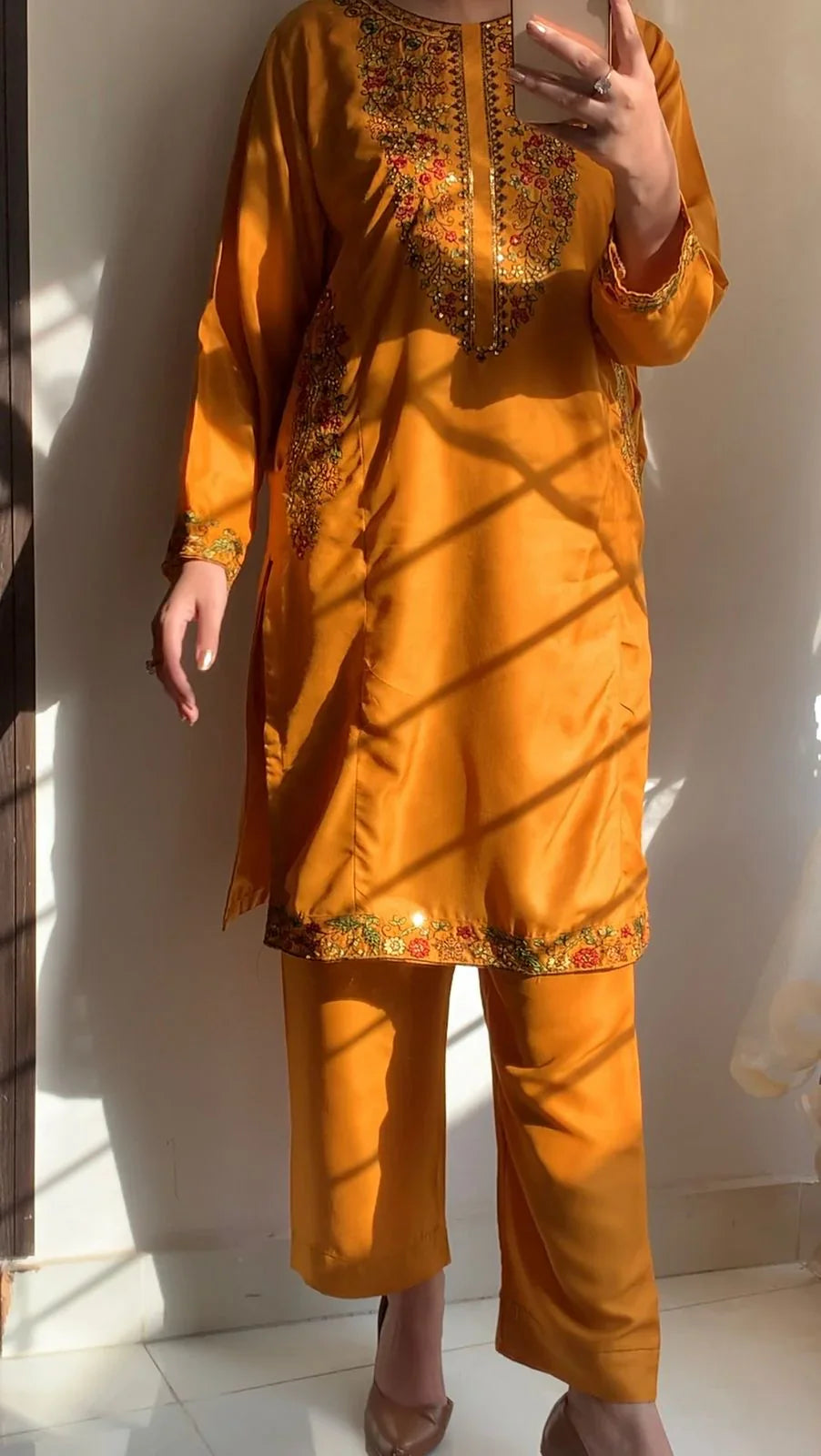 Pocket Style Embroidered 2pcs