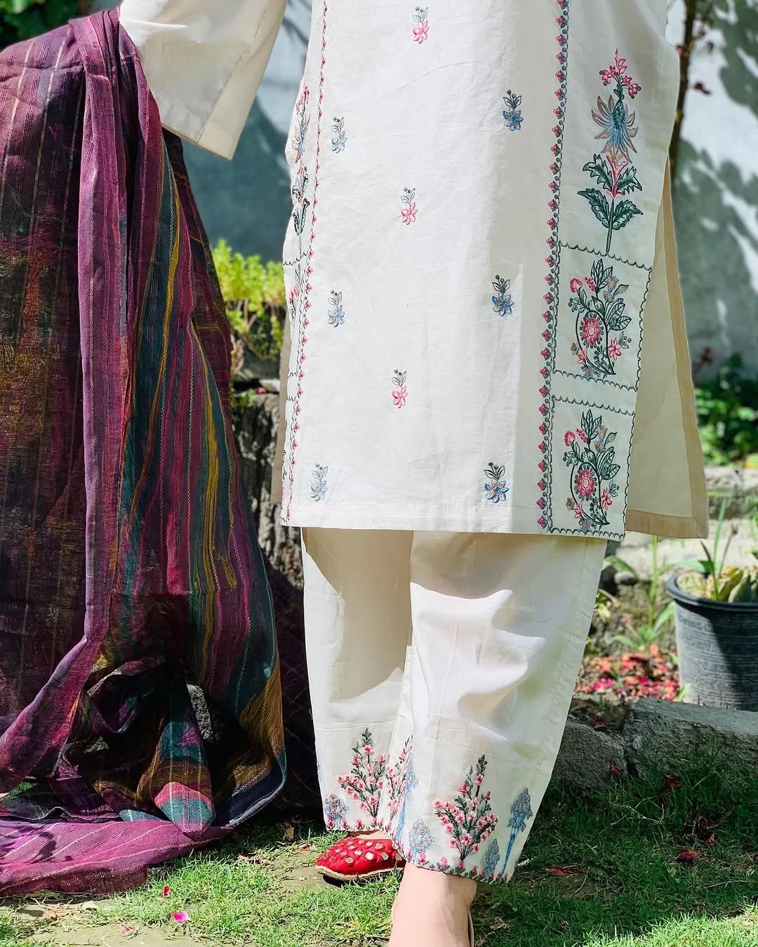 Naz Embroidered - 2 pieces