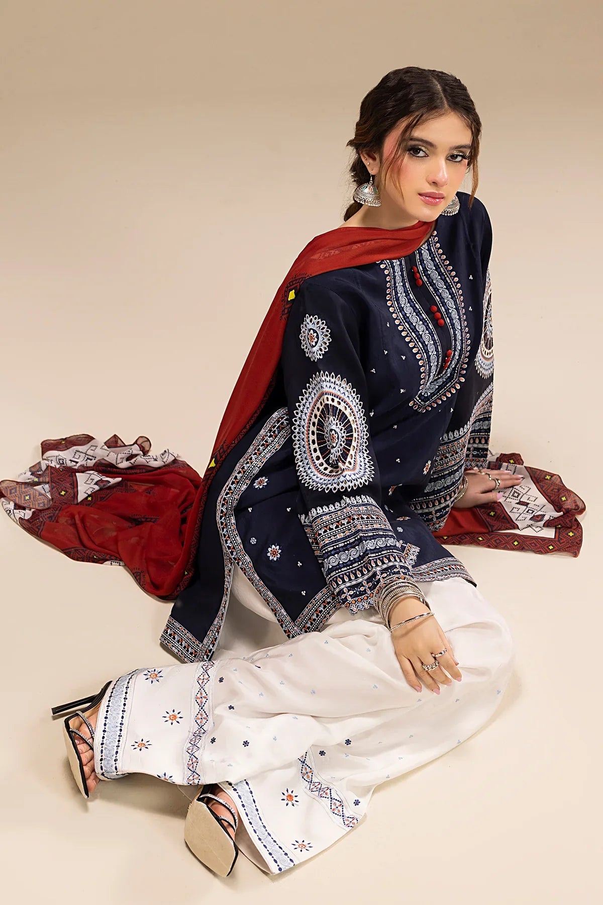 LAIBA - 3PC EMBROIDERED