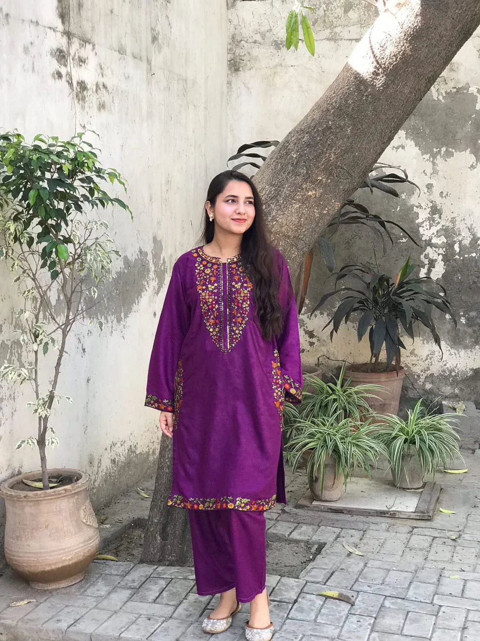 Pocket Style Embroidered 2pcs