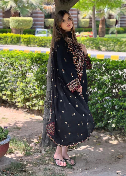 Marwa Lawn Embroidered - 3 Pieces - Black