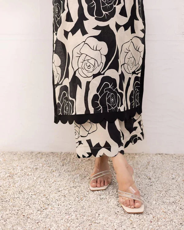 NOVINA LAWN CORD SET