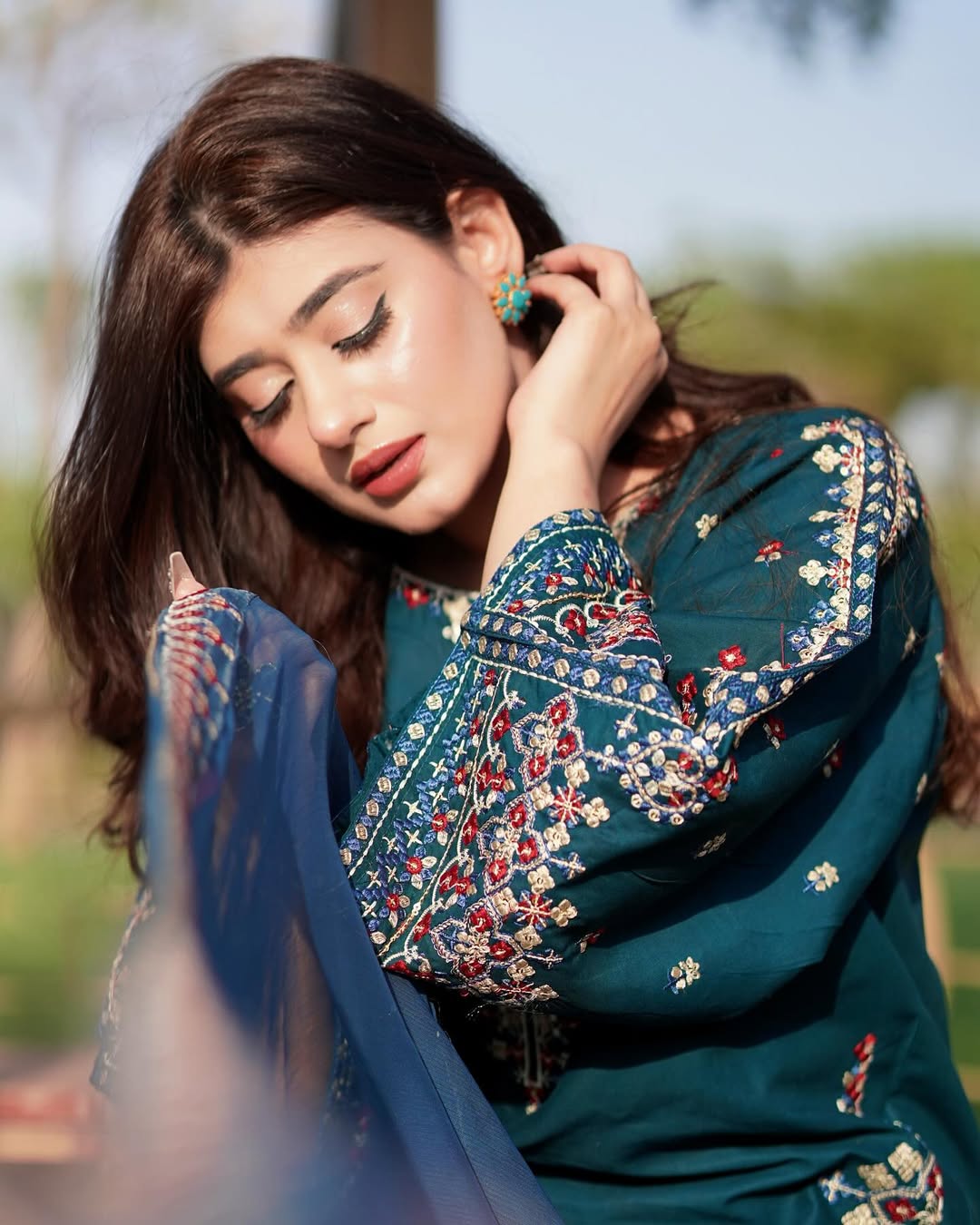 Aadab Embroidered Lawn 3pcs